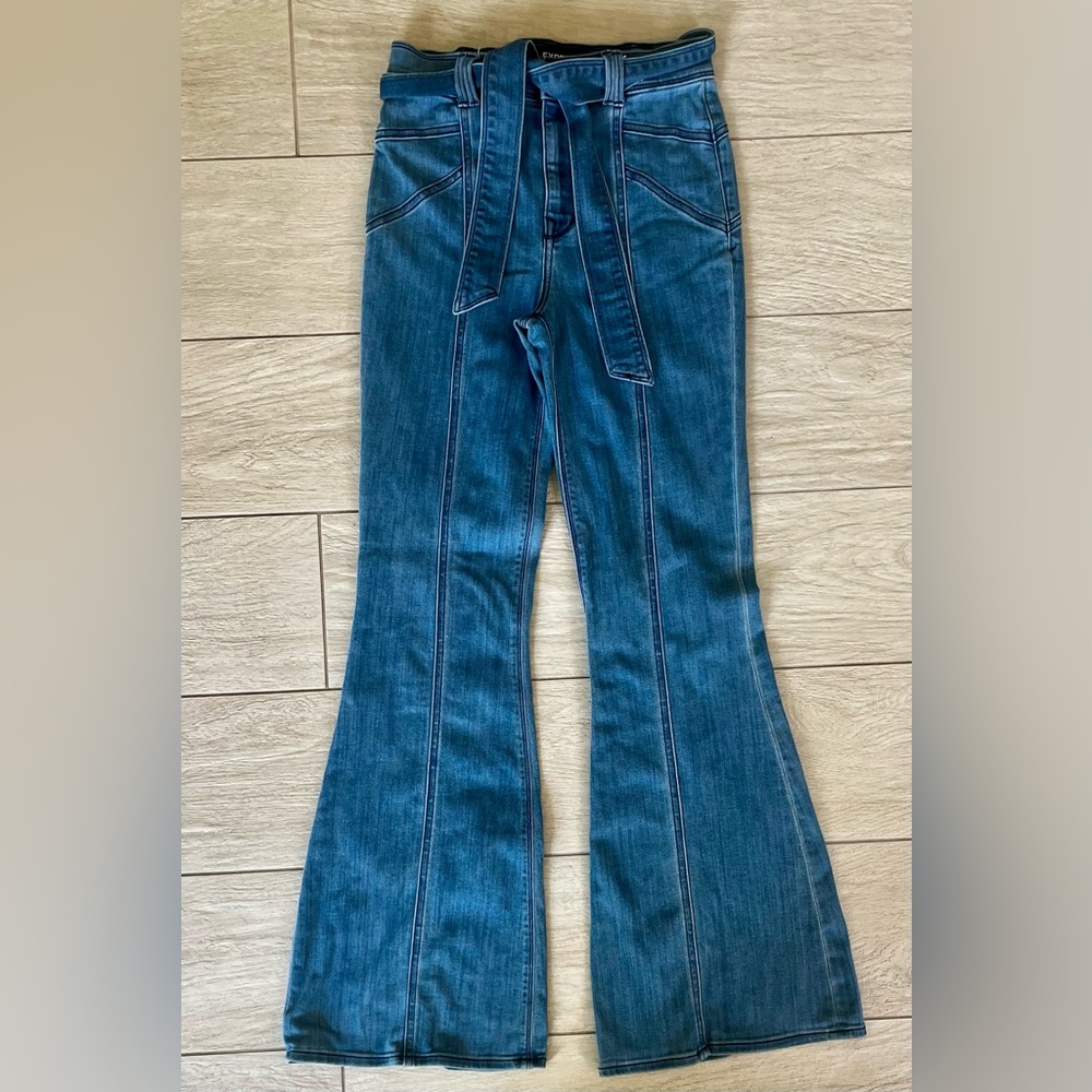 Express Super Wide Leg High Rise Jeans W/ Belt Size 2/R